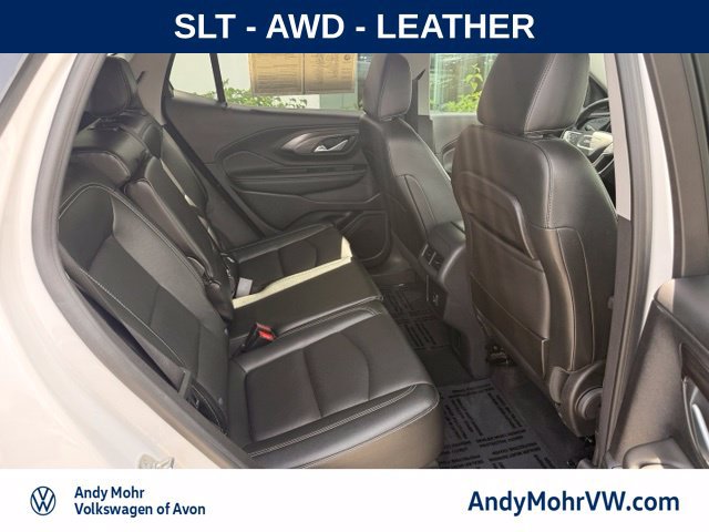 Used 2024 GMC Terrain SLT AWD/4WD image 18