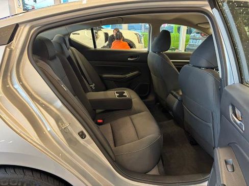 Certified 2022 Nissan Altima 2.5 SV image 30