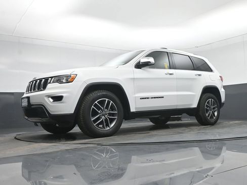 Used 2020 Jeep Grand Cherokee Limited image 57