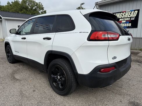 Used 2014 Jeep Cherokee Sport FWD image 7