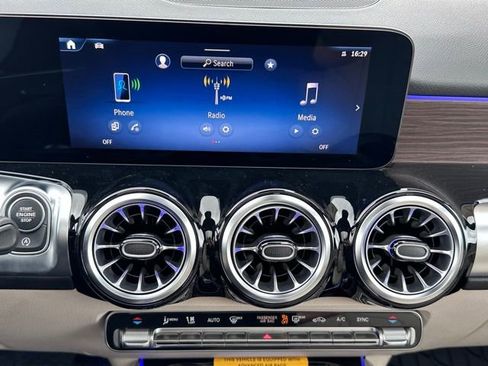 Certified 2026 Mercedes-Benz GLB 250 4MATIC image 21