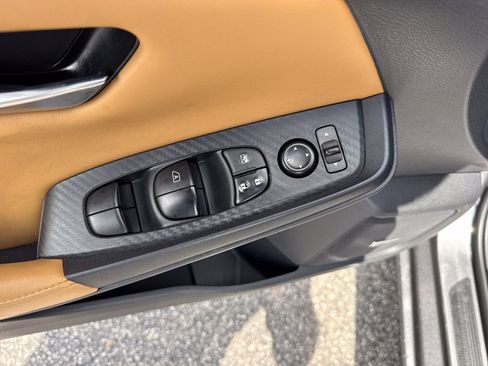 Used 2024 Nissan Sentra SV w/ SV Premium Package FWD image 15