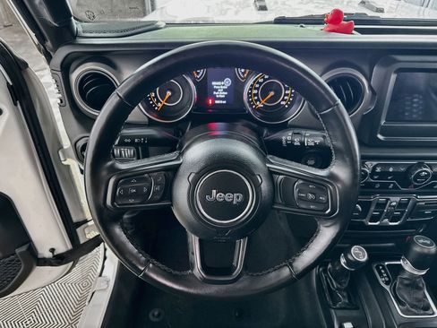 Used 2022 Jeep Wrangler Unlimited Sport AWD/4WD image 13