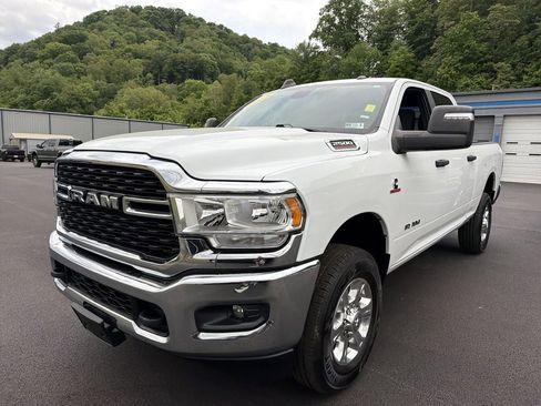 Used 2023 RAM 2500 Big Horn w/ Level 1 Equipment Group AWD/4WD image 11