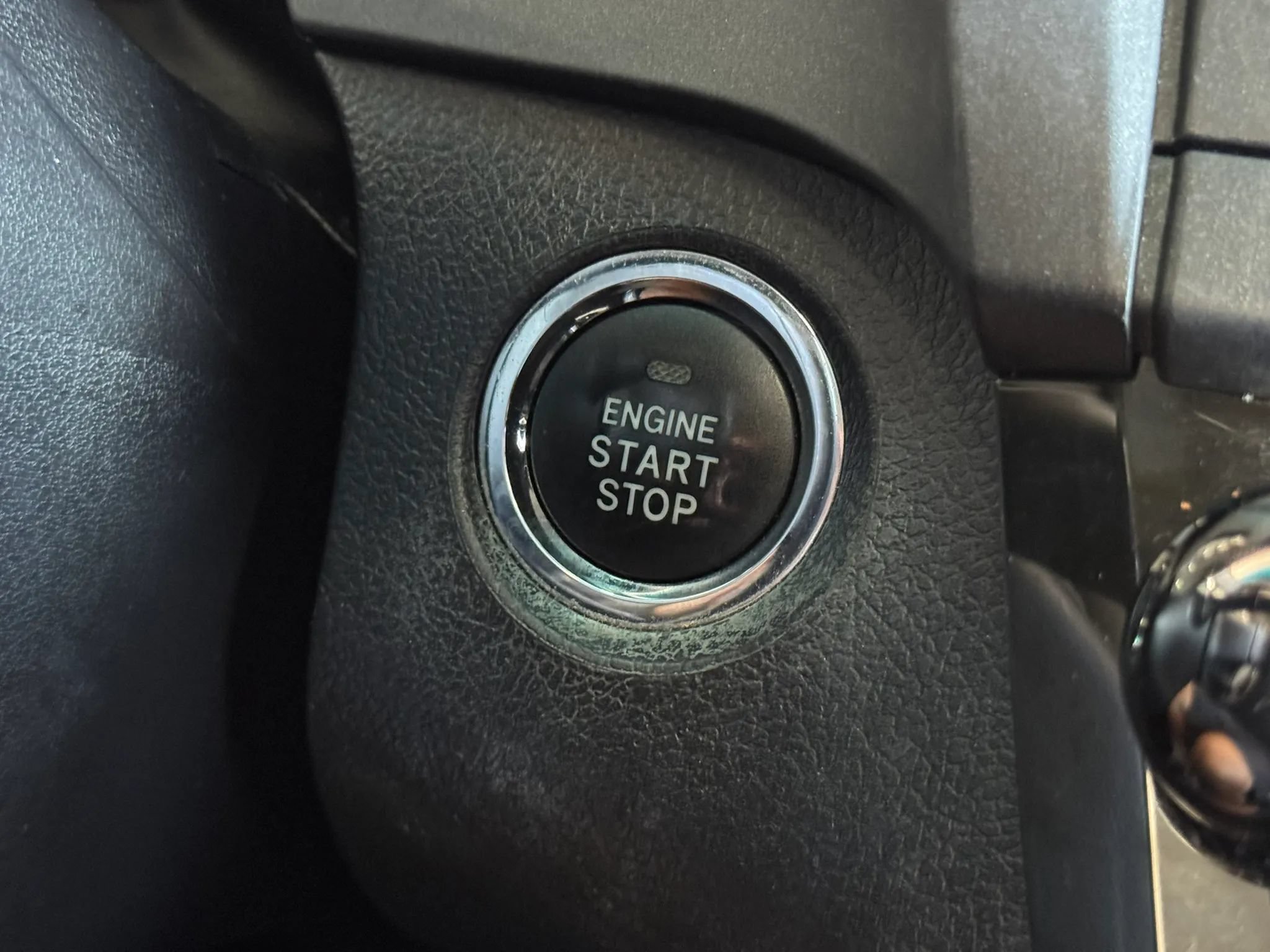 Used 2017 Toyota Sienna SE Premium FWD image 21
