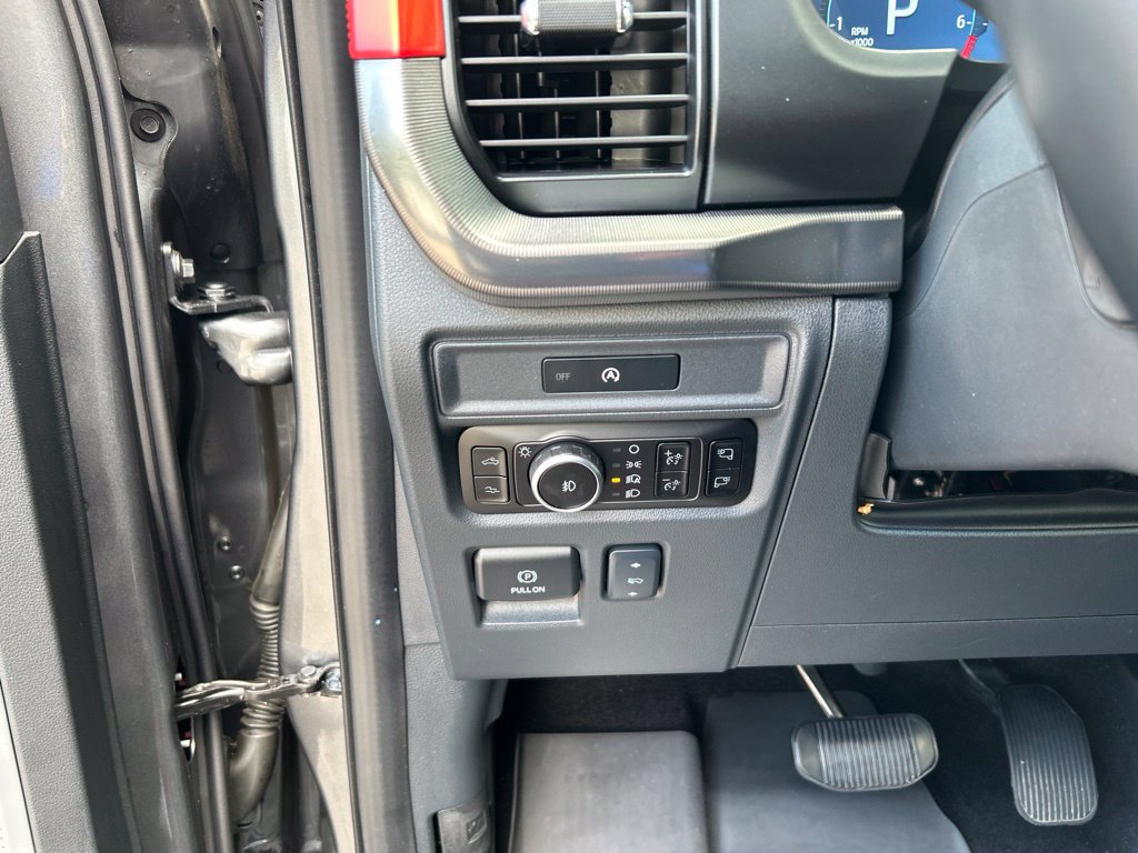 Used 2025 Ford F150 Raptor AWD/4WD image 24