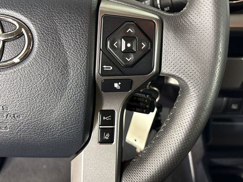 Used 2019 Toyota Tacoma SR5 image 19