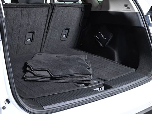 Certified 2025 Nissan Rogue S image 28