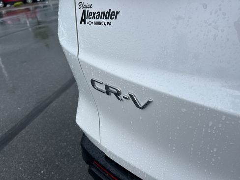 Used 2024 Honda CR-V EX image 10