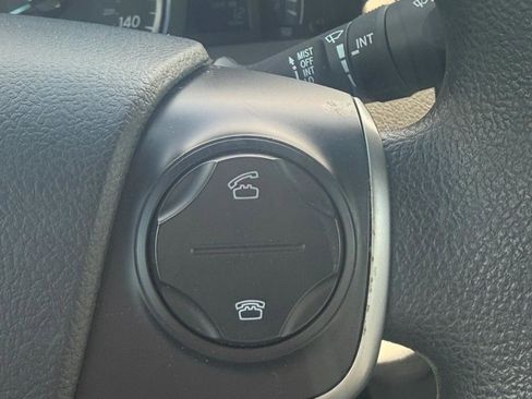 Used 2012 Toyota Camry LE FWD image 14