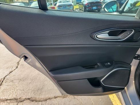 Used 2022 Alfa Romeo Giulia Sprint image 18