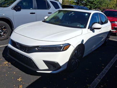 Used 2024 Honda Civic EX-L image 3