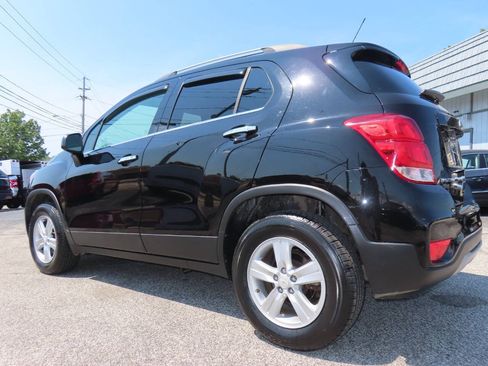 Used 2019 Chevrolet Trax LT w/ LT Convenience Package AWD/4WD image 28