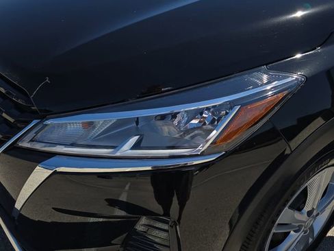 Used 2025 Nissan Kicks Play S image 29