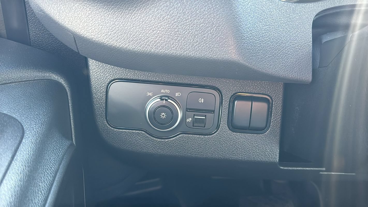Used 2019 Mercedes-Benz Sprinter 144 image 22