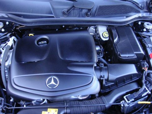 Used 2019 Mercedes-Benz CLA 250 4MATIC image 22