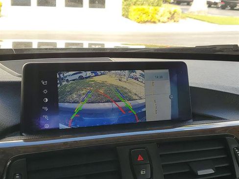 Used 2014 BMW 428i xDrive Convertible image 42