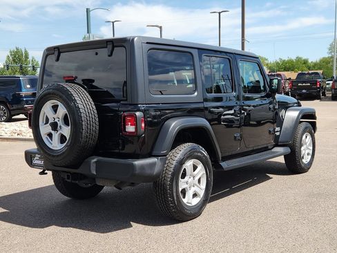 Used 2020 Jeep Wrangler Unlimited Sport S AWD/4WD image 3