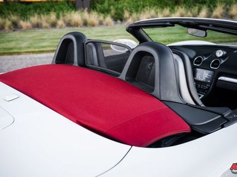 Used 2017 Porsche 718 Boxster image 72