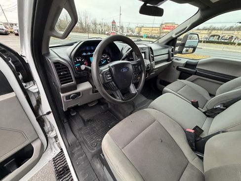 Used 2020 Ford F250 XL w/ Power Equipment Group image 18