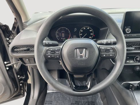 Used 2024 Honda HR-V LX image 15