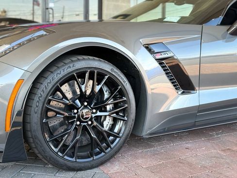 Used 2015 Chevrolet Corvette Z06 w/ 3LZ Preferred Equipment Group RWD image 68