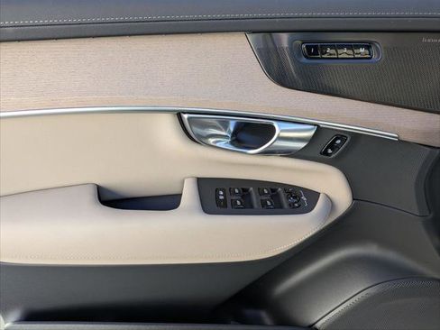 New 2026 Volvo XC90 B6 Ultra w/ Protection Package image 7