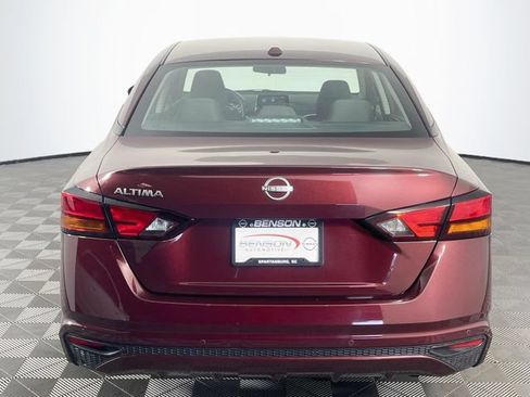 Used 2025 Nissan Altima 2.5 SV FWD image 7