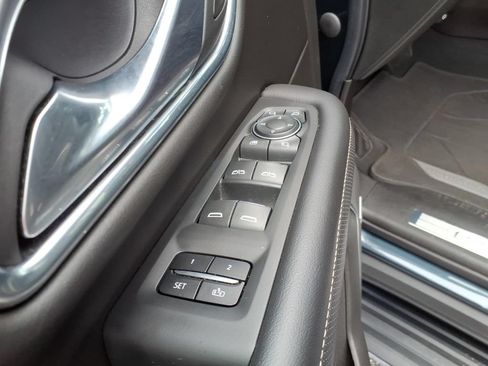 Used 2021 Chevrolet Tahoe Premier w/ Premium Package AWD/4WD image 14