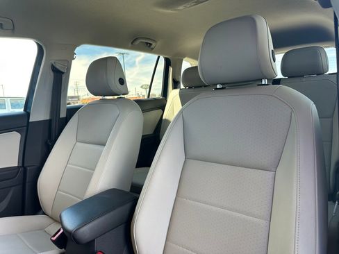 Used 2019 Volkswagen Tiguan SE image 15