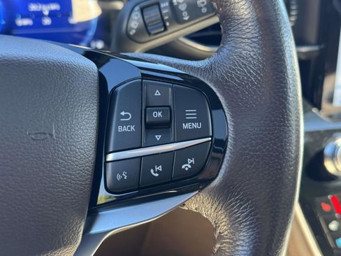 Used 2022 Ford Explorer King Ranch w/ Premium Technology Package image 23