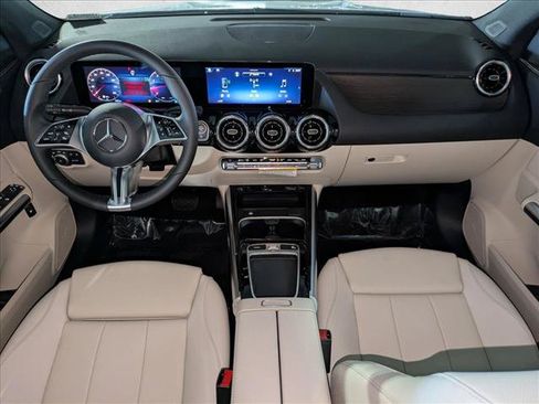 New 2026 Mercedes-Benz GLA 250 image 15