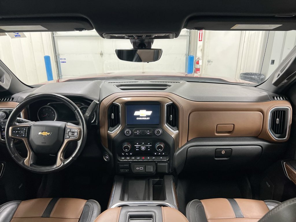 Used 2021 Chevrolet Silverado 1500 High Country w/ Technology Package AWD/4WD image 10