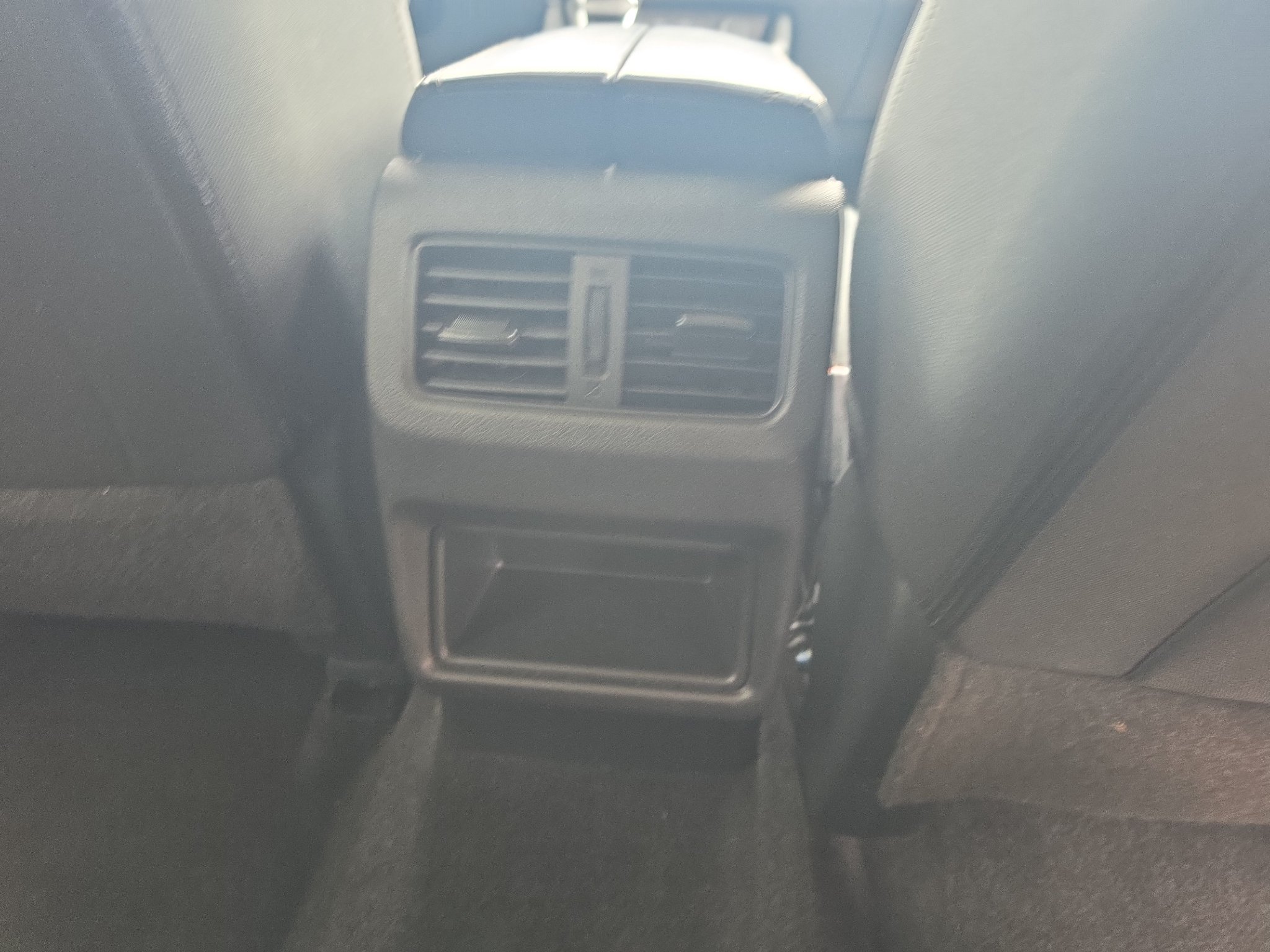 Used 2023 Nissan Rogue S FWD image 13