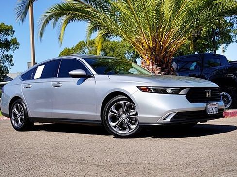 Used 2023 Honda Accord EX image 2