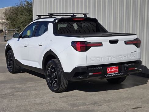 Used 2022 Hyundai Santa Cruz SEL Premium image 10