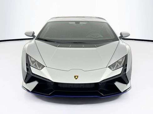 Used 2024 Lamborghini Huracan Tecnica image 2