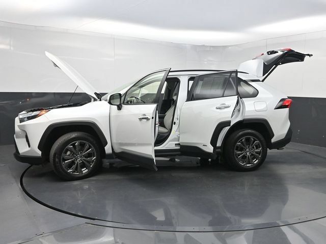 Used 2025 Toyota RAV4 Limited AWD/4WD image 39