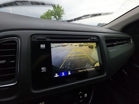 Used 2016 Honda HR-V EX image 19
