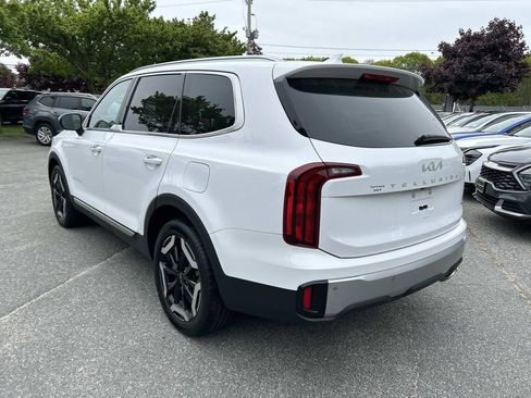 Certified 2023 Kia Telluride S w/ S Sunroof Package AWD/4WD image 5