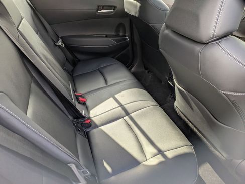 Used 2025 Toyota Corolla Cross XLE image 24