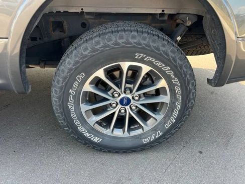 Used 2020 Ford F150 XLT w/ Equipment Group 302A Luxury AWD/4WD image 9