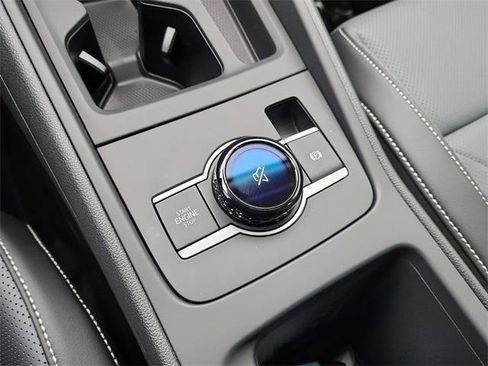 New 2026 Volkswagen Tiguan SE image 21