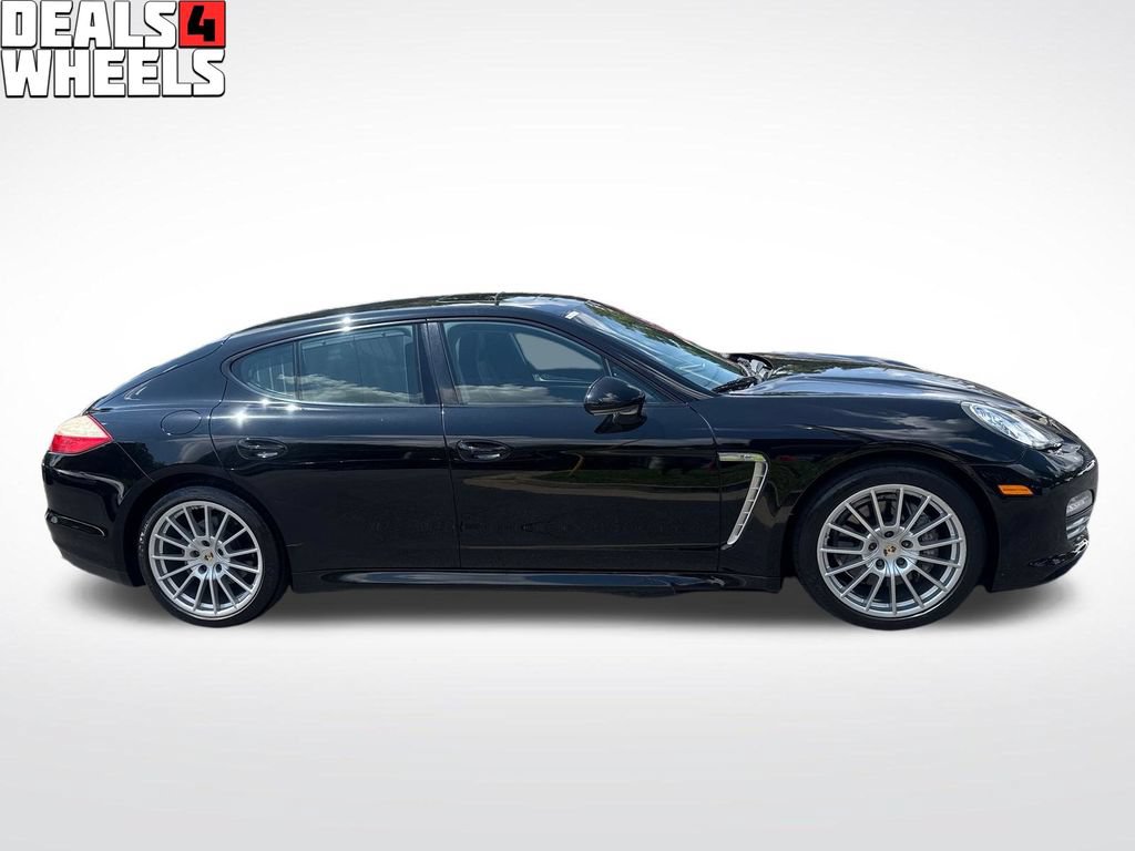 Used 2013 Porsche Panamera 4 Platinum Edition w/ Sport Chrono Pkg AWD/4WD image 8