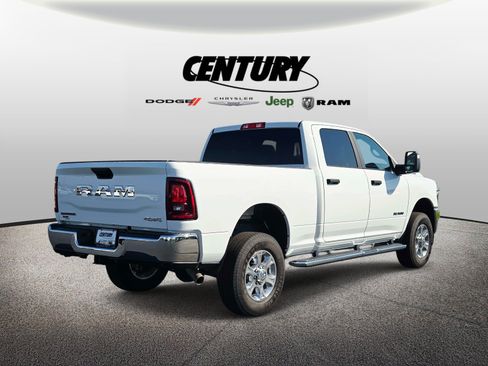 Used 2026 RAM 2500 Big Horn AWD/4WD image 4