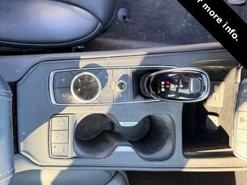 Used 2022 Cadillac XT4 Luxury w/ Cold Weather Package image 10