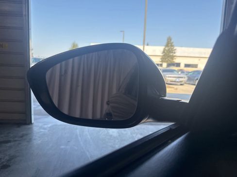 Used 2018 Honda Accord Sport image 26