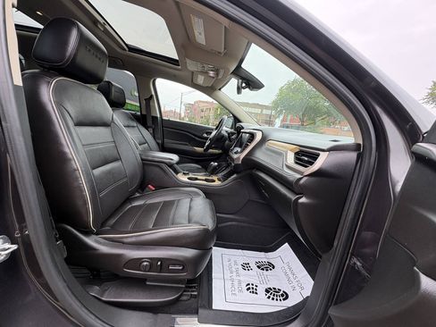 Used 2019 GMC Acadia Denali w/ Technology Package AWD/4WD image 25
