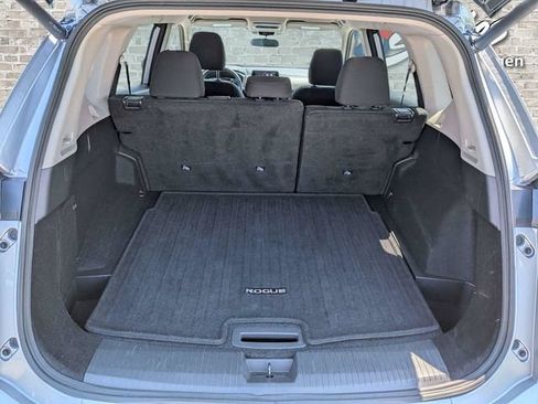 Used 2025 Nissan Rogue SV FWD image 13
