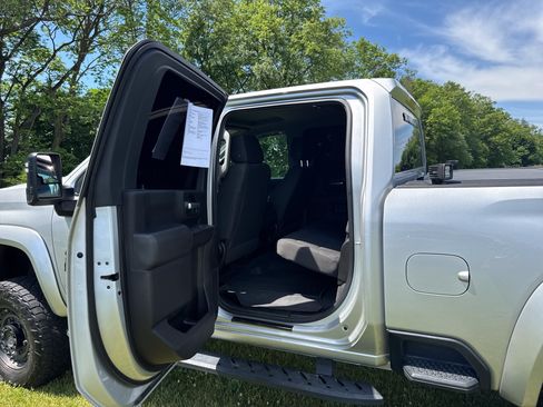 Used 2022 Chevrolet Silverado 2500 Custom w/ Gooseneck/5TH Wheel Package AWD/4WD image 25